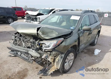 2018 Subaru Outback 2.5I Premium из США, поврежденный, VIN 4S4BSACC2J3327204